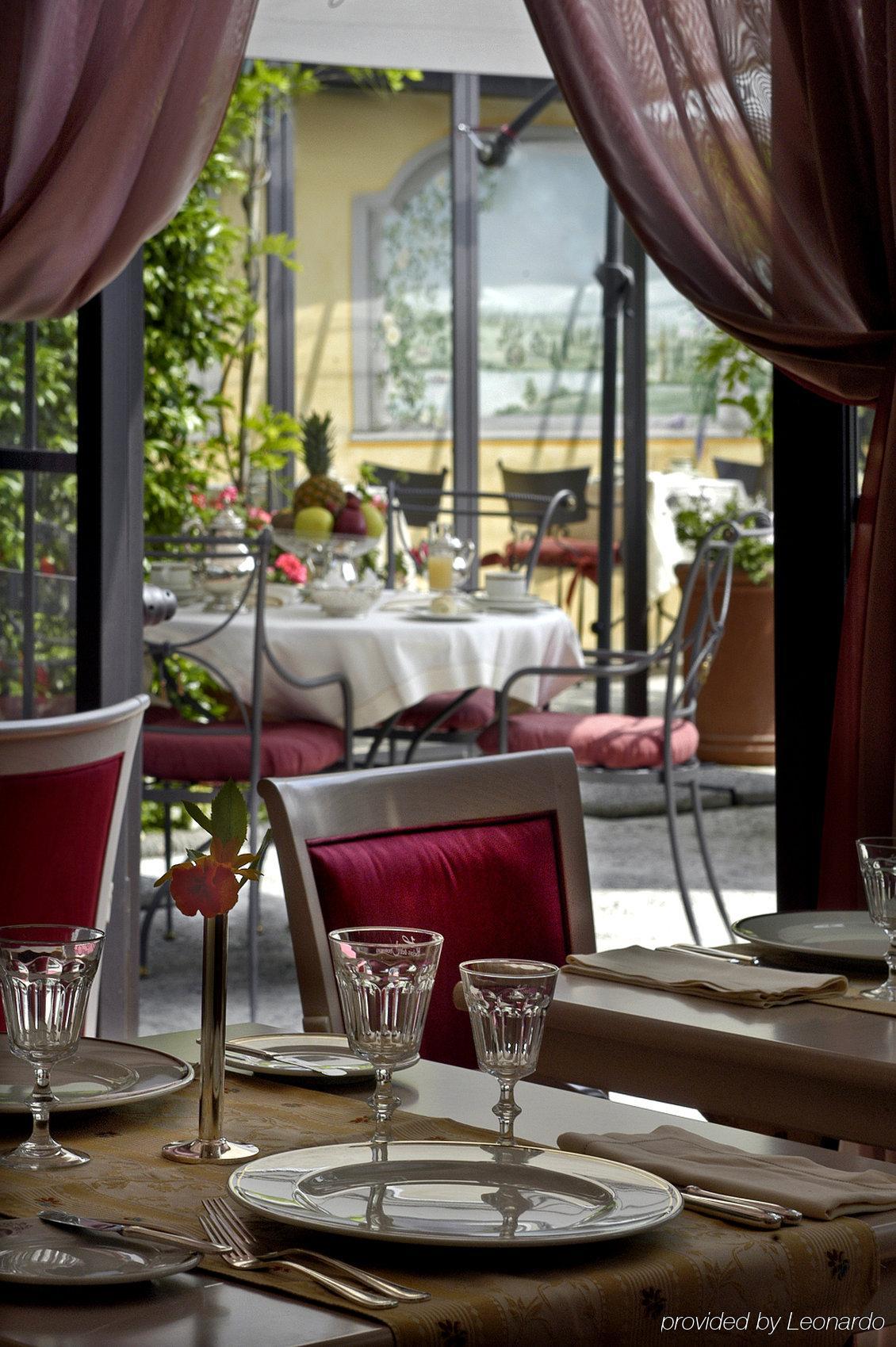 Hotel Relais Dell'Orologio Пиза Ресторант снимка