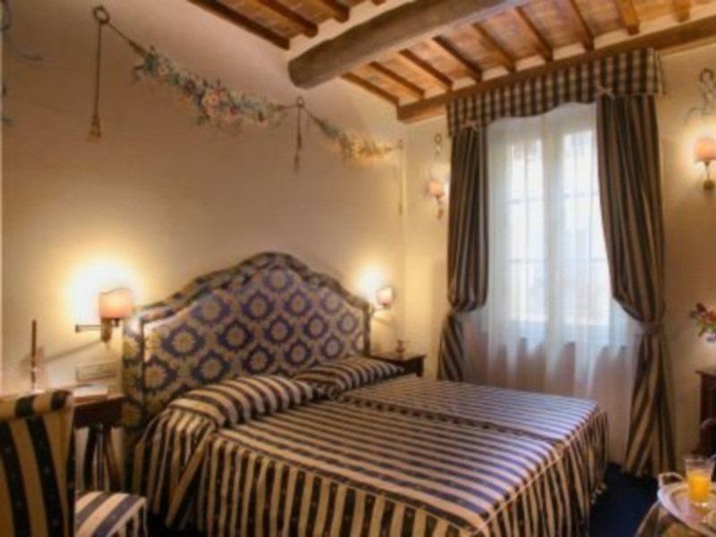 Hotel Relais Dell'Orologio Пиза Екстериор снимка
