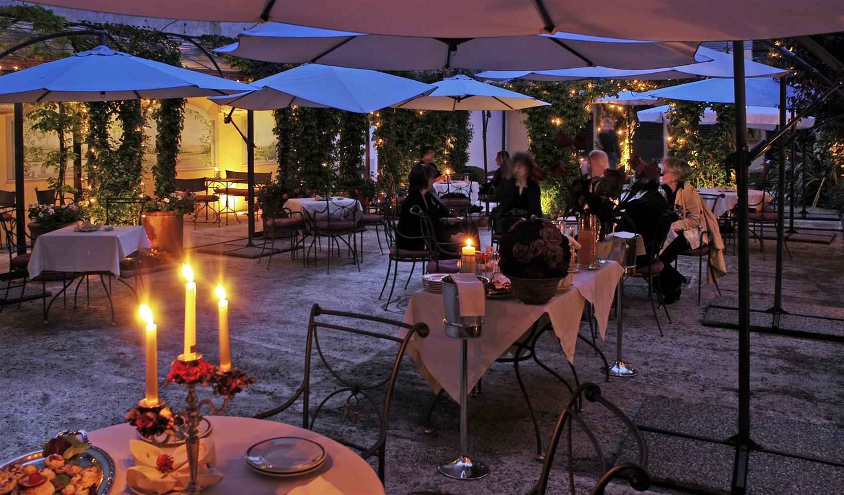 Hotel Relais Dell'Orologio Пиза Ресторант снимка