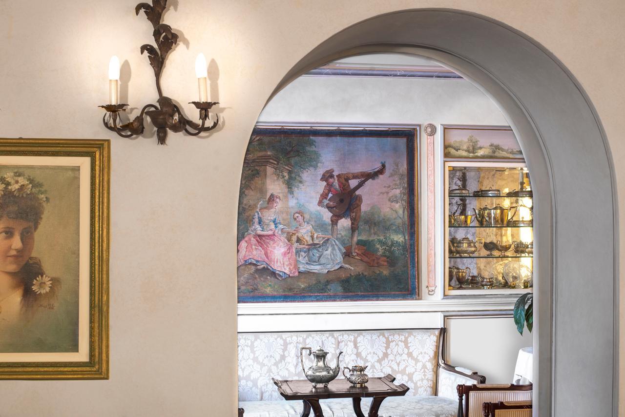 Hotel Relais Dell'Orologio Пиза Екстериор снимка